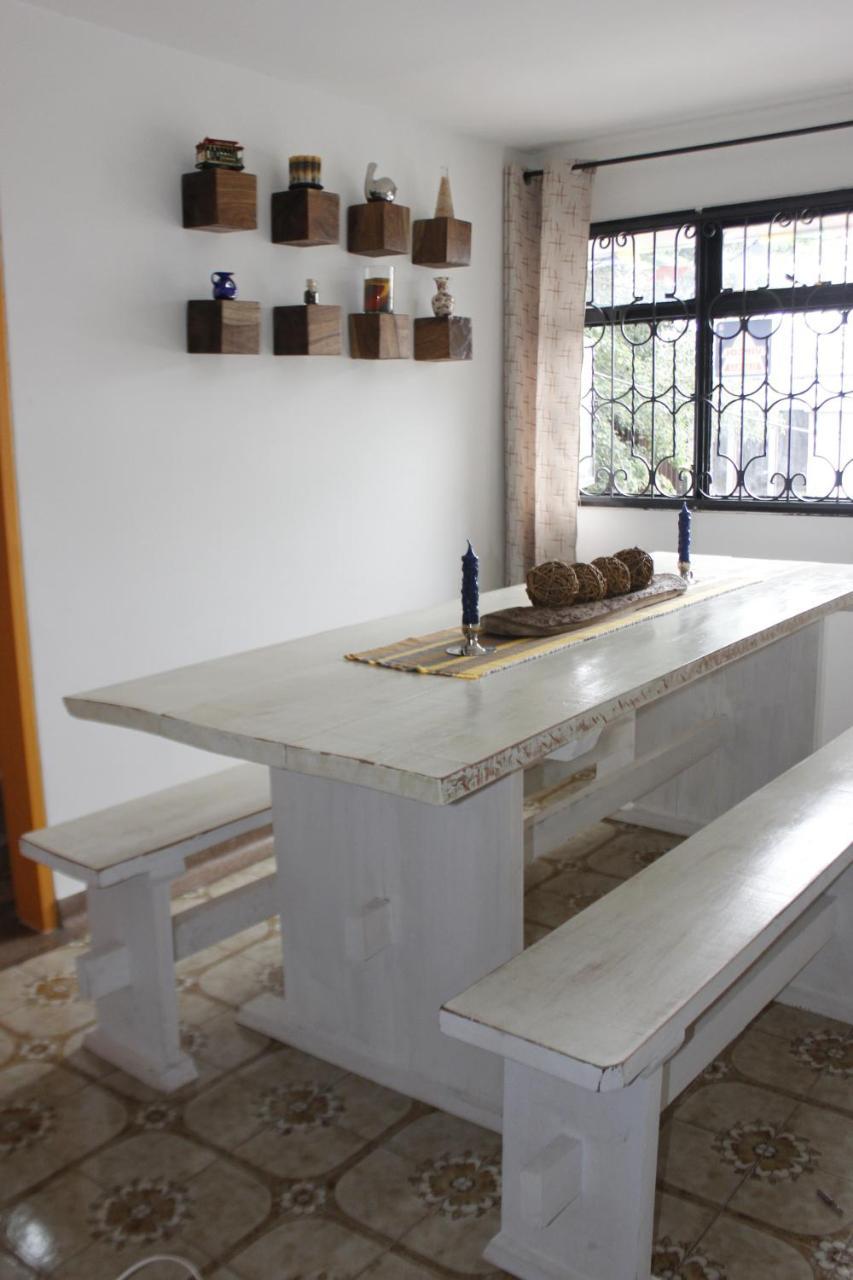 La Otra Mitad Hostel Armenia  Ngoại thất bức ảnh