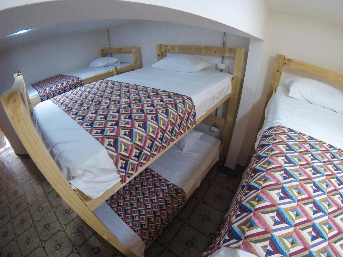 La Otra Mitad Hostel Armenia  Ngoại thất bức ảnh